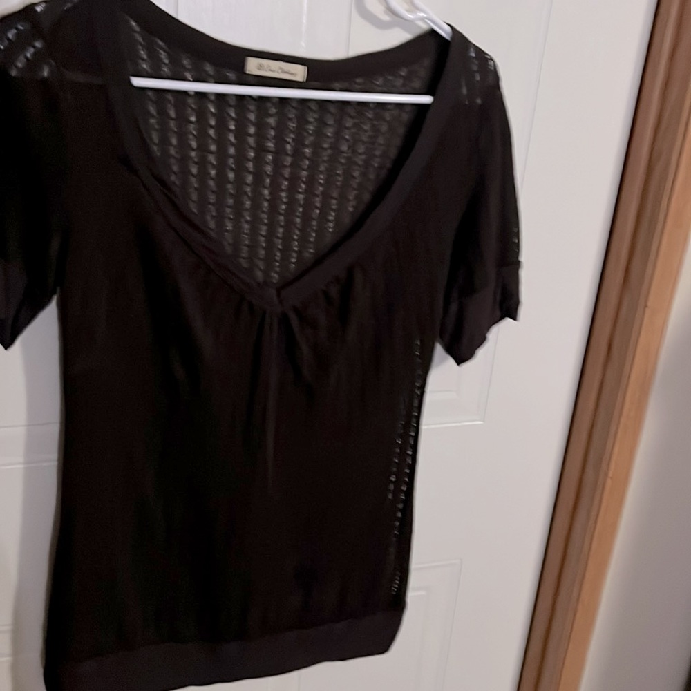 A knitted lace coffee brown shirt